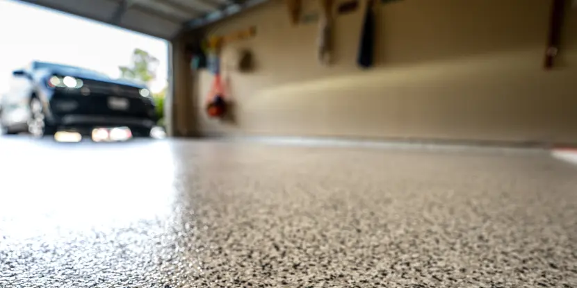 Epoxy floor with pebble finish