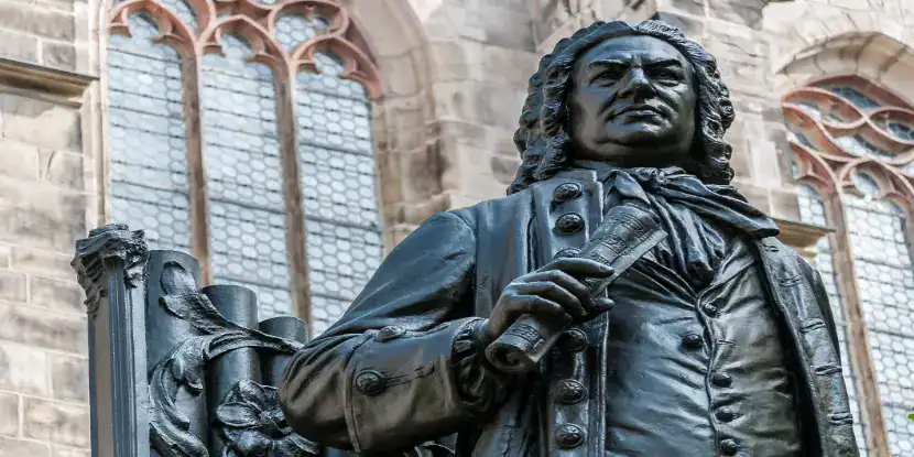 A statue of JS Bach outside the St Thomas Church