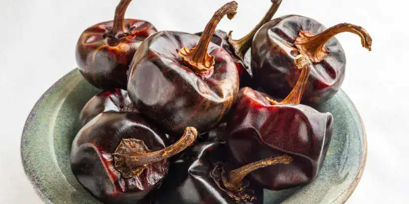 Cascabel Morado Peppers