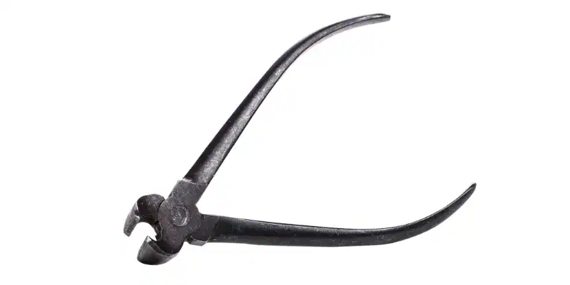 End-cutting pliers